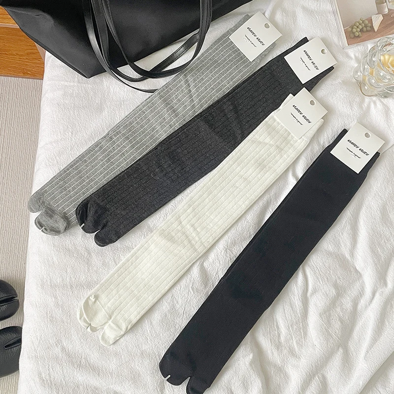ถุงเท้ายาวถึงต้นขาสองนิ้วทำจาก - Toe Sock Split บทวิจารณ์และราคา